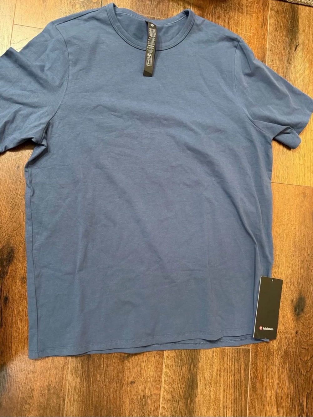 lululemon athletica Men's Short Sleeve Crew T-Shirt - Navy Blue